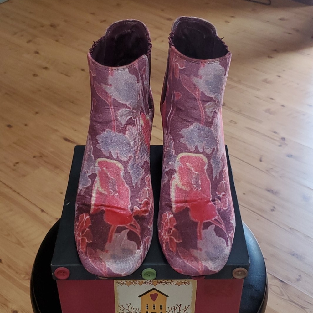 Floral Print Boots